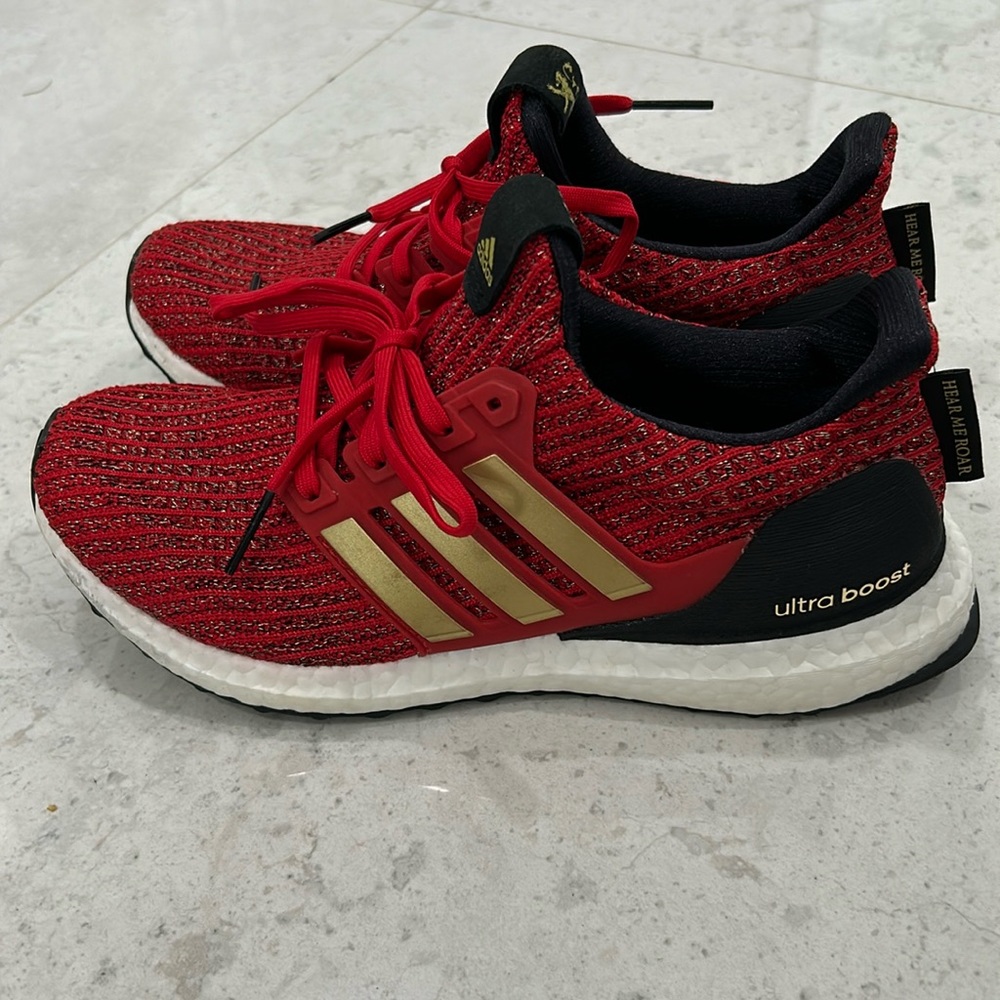 Game Of Thrones x Wmns UltraBoost 4.0 'House Lannister'
Adidas Ultraboost